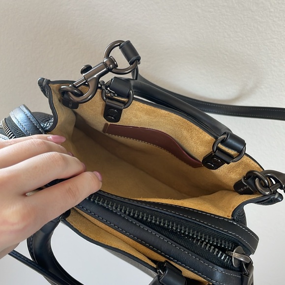 Coach Rogue 20 purse bag Black Pewter pebbled leather Basically New! 🏷️🖤 - Picture 6 of 15